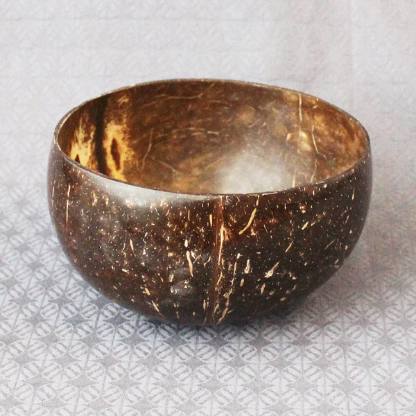 Coconut shell bowls - smooth; 3 sizes