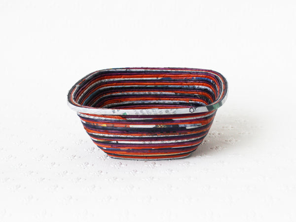 Newspaper bowl - Square, Small; 9 colours