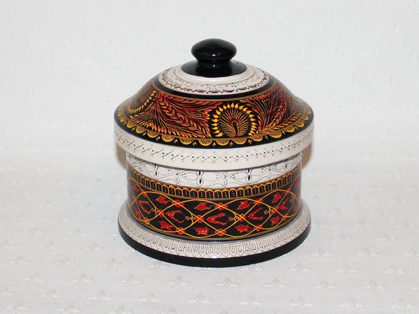 Lacquer pots, domed lid - hand-etched; 2 sizes
