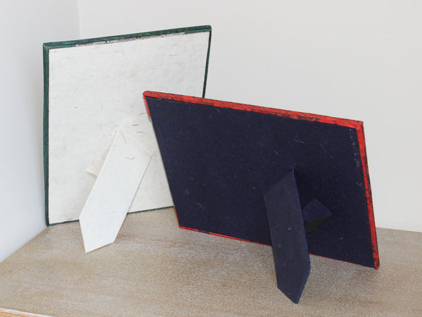 Newspaper picture frames - Large; 8 colours