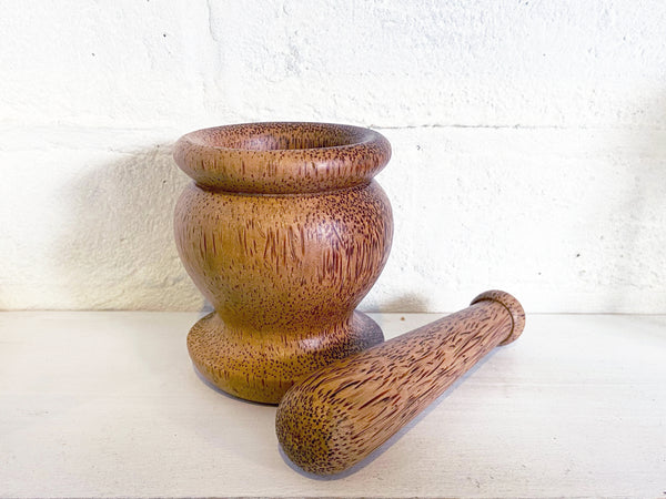 Coconut wood mortar & pestle