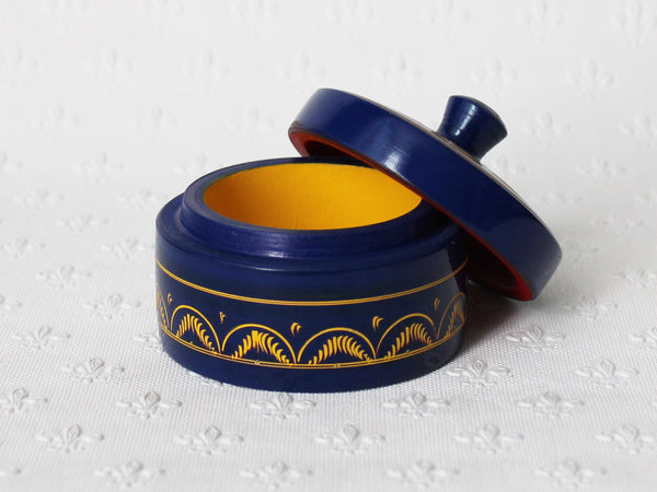 Lacquered wooden pots - small; 3 colours