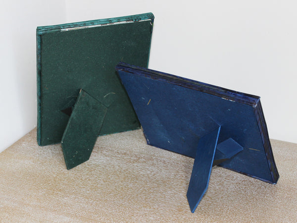 Newspaper picture frames - regular; 5 colours