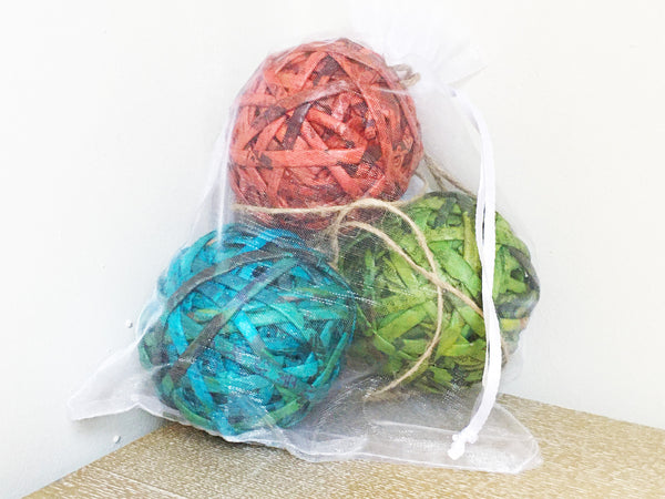 Newspaper ornaments, large; pack of 3 - five colourways