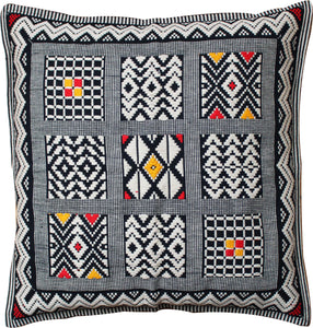 Handwoven cushion cover; Dumbara - 9 squares