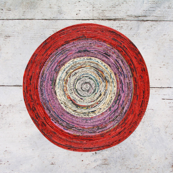 Newspaper table mat - Round, small; 8 colours