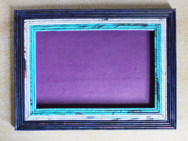 Newspaper picture frames - Large; 7 colours