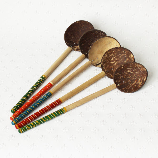 Coconut shell serving spoons with lacquer handles - 4 colours