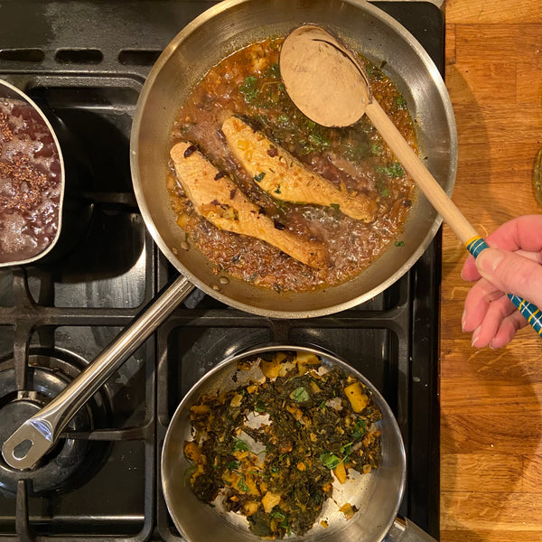 Coconut shell serving spoons with lacquer handles - 4 colours