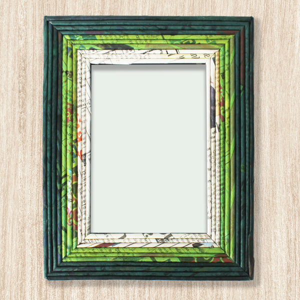 Newspaper picture frames - regular; 7 colours