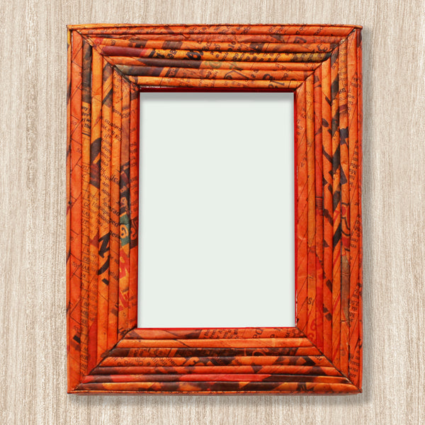 Newspaper picture frames - regular; 7 colours