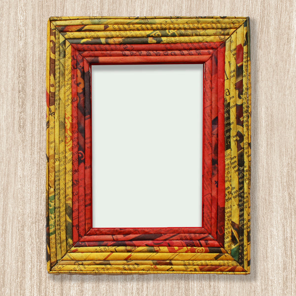 Newspaper picture frames - regular; 7 colours